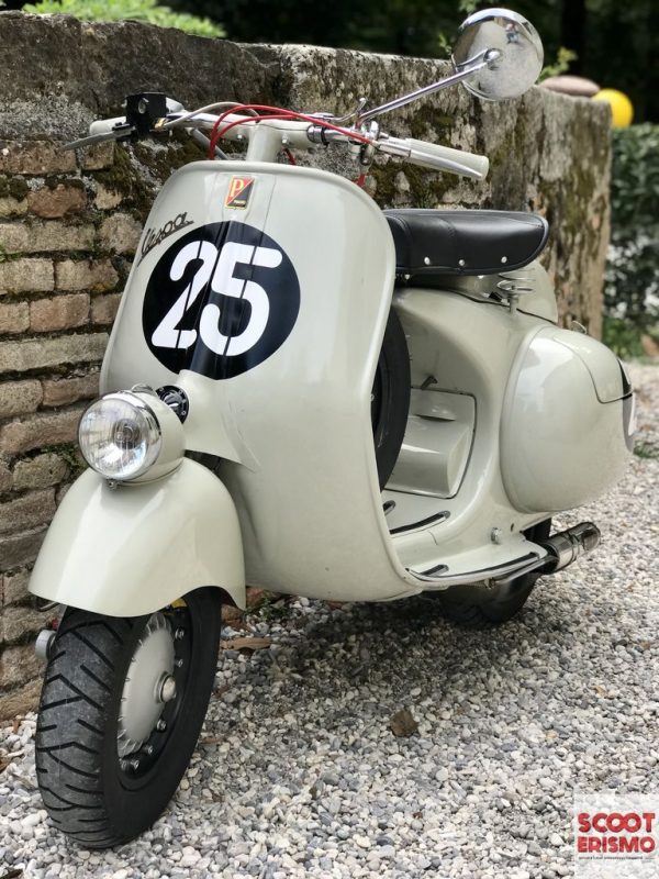 The Split #15 - Vespa Faro Basso Custom. - Scooterismo - Genuine