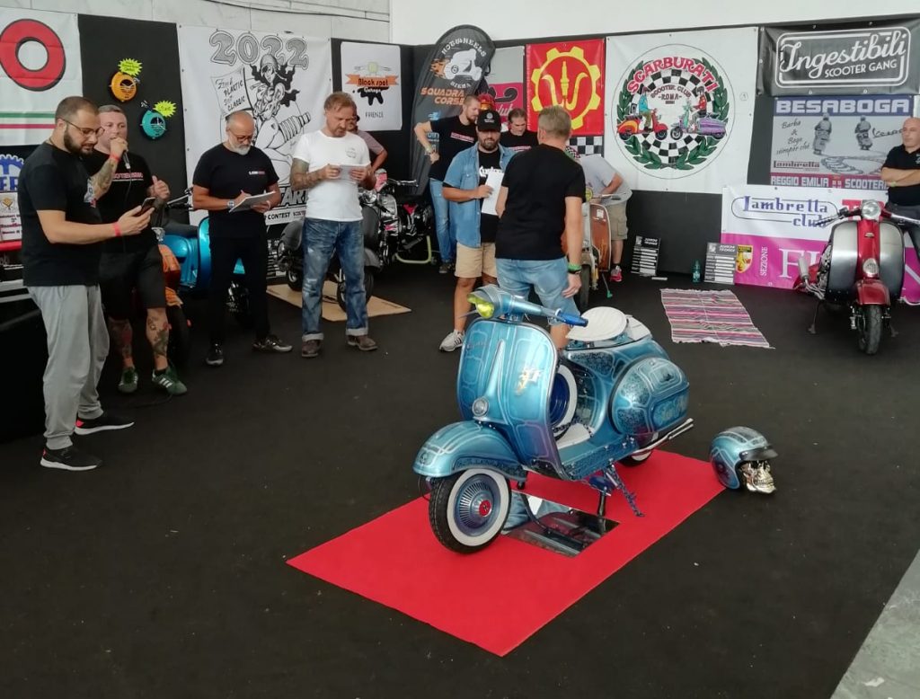 vespa custom