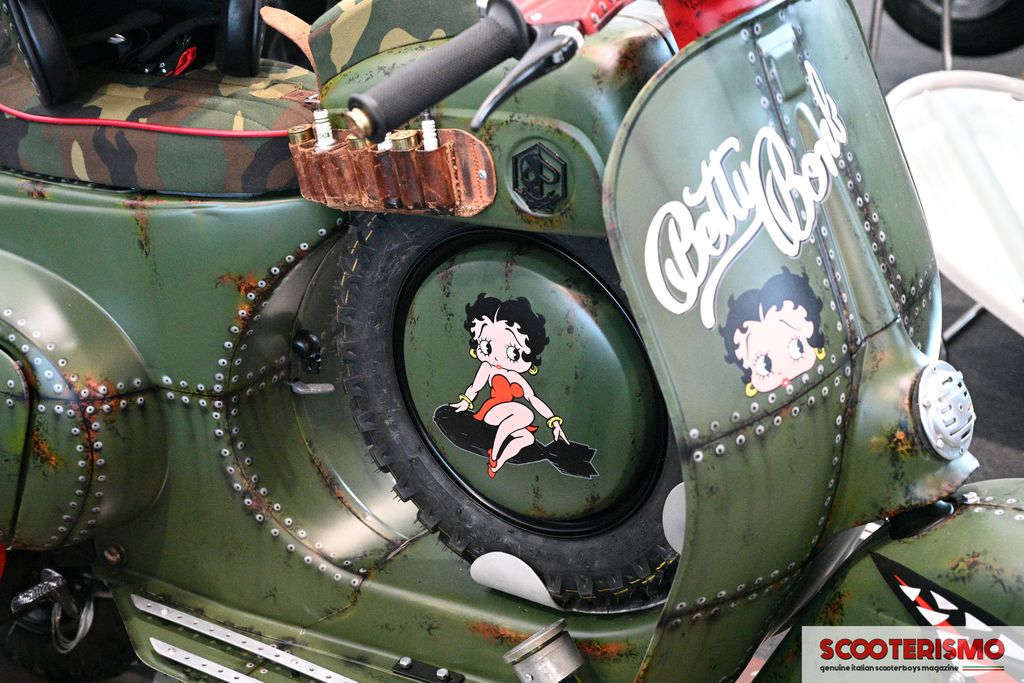 vespa custom